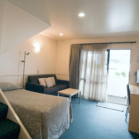 Manukau Motor Lodge Оукланд Екстериор снимка