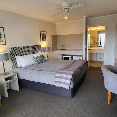 Manukau Motor Lodge Оукланд Екстериор снимка